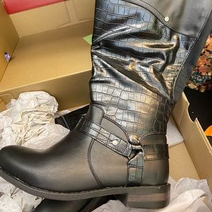 Wide calf Black below knee boots